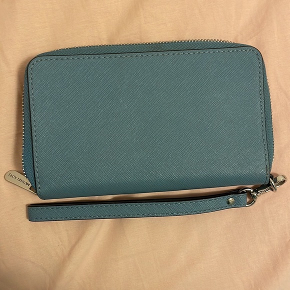 Michael Kors Wallet - Picture 2 of 3